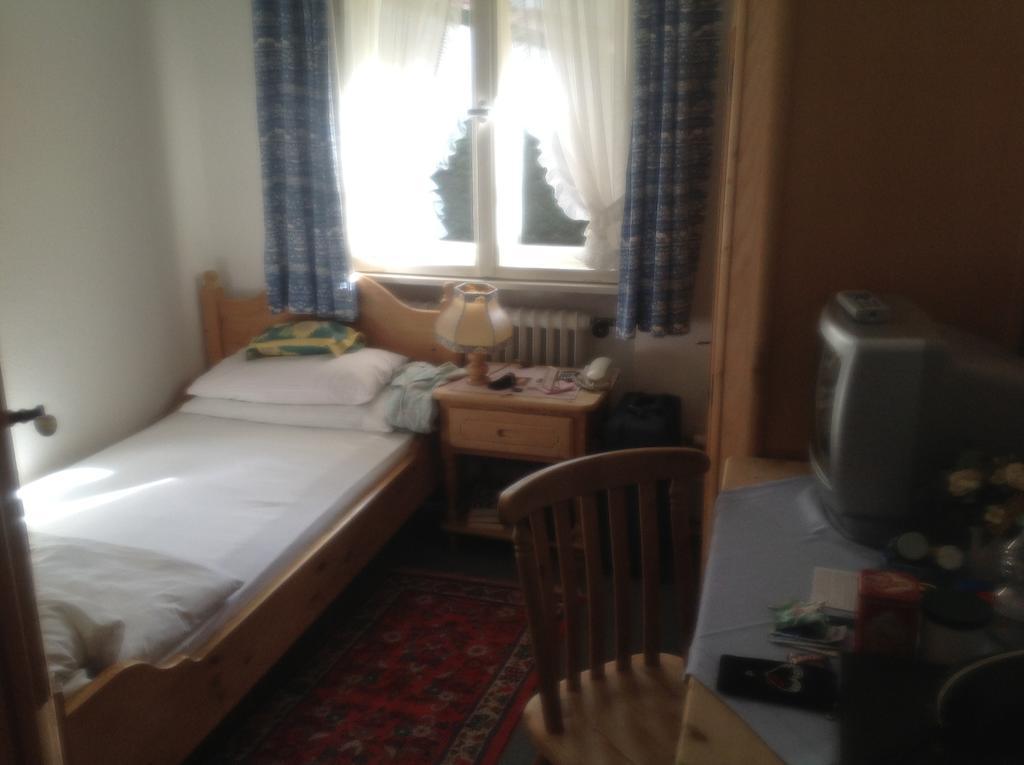 Haus Hollental Hotel Garmisch-Partenkirchen Phòng bức ảnh